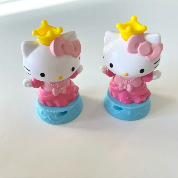 2 Hello Kitty 2019 McDonald’s Toys Princess Happy Meal‎ Toys Sanrio