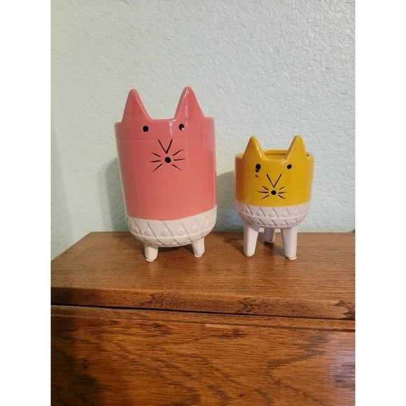 Three Hands Corp Kitty Cat Ceramic Planter Flower Pot Set 2 6.5