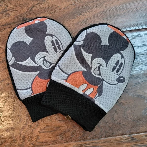 Mickey Mouse Fabric Fleece Baby Mittens