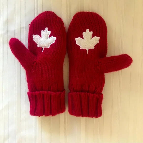 Brand new 2010 Olympic set of kid mittens