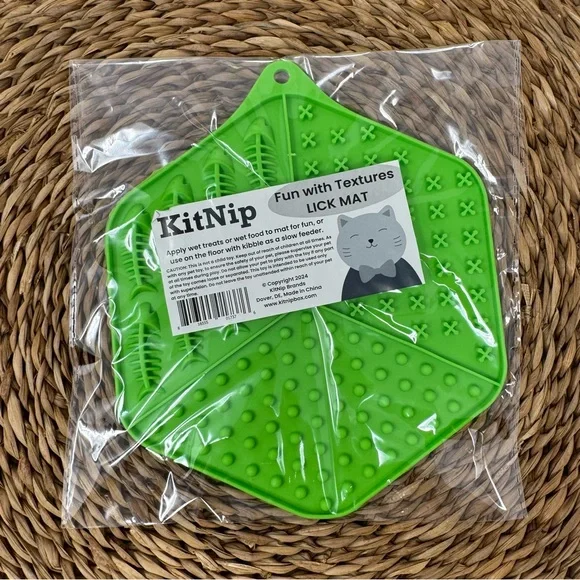 KITNIP lick mat, NWT