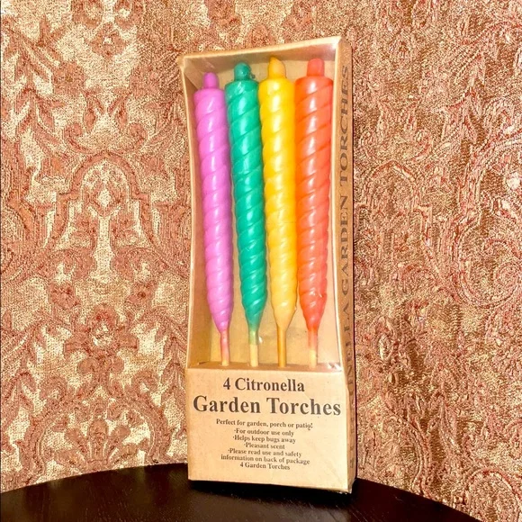NIB Citronella Garden Torches - Multicolor Set