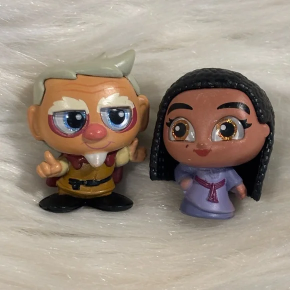 Disney Doorables Wish Asha and Sabino Figures set