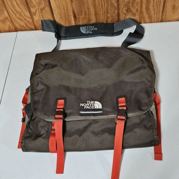 The North Face Oversized XL Messenger Bag TriFold Laptop Luggage Travel Shoulder