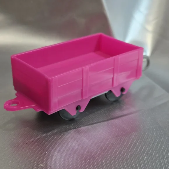 2019 Thomas & Friends - Pink Cargo Car