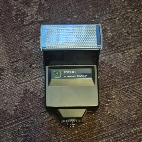 Vintage RICOH xr Speedlite 300p Flash Attachment *untested*