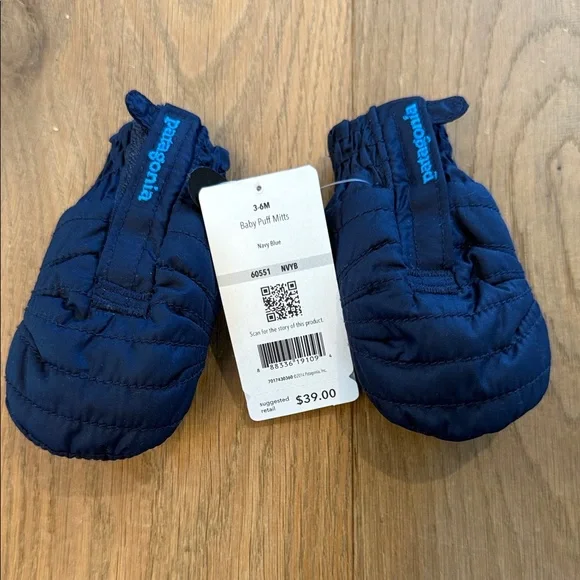 NWT - Patagonia Navy Baby Puff Mitts 3-6 months