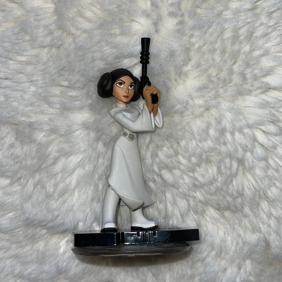 Disney’s princes Leia Star Wars only used as display a few scuffs in the back
