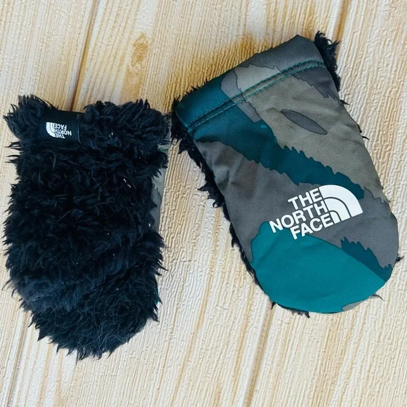 The North Face Baby Mittens Gloves Camo Camouflage
