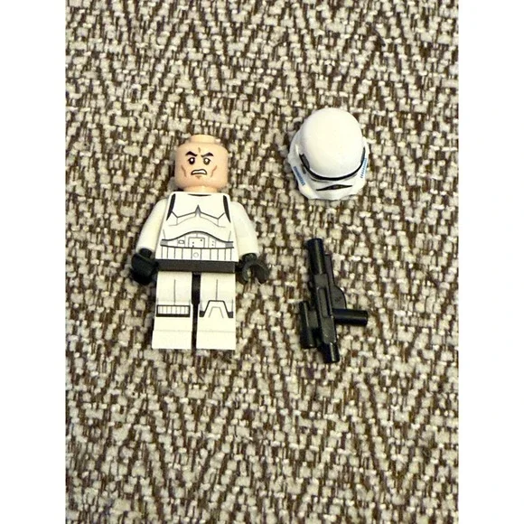 LEGO Star Wars FIRST‎ ORDER STORMTROOPER Minifgure with Blaster