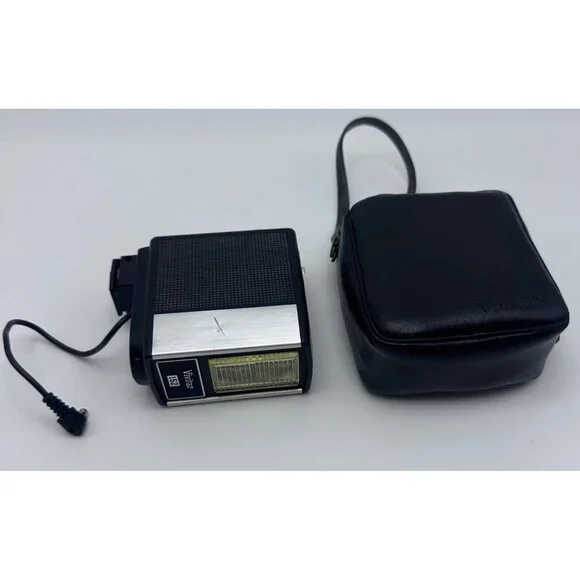 Vintage Vivitar 152 Electronic Flash With Leather Case & Sync Cord
