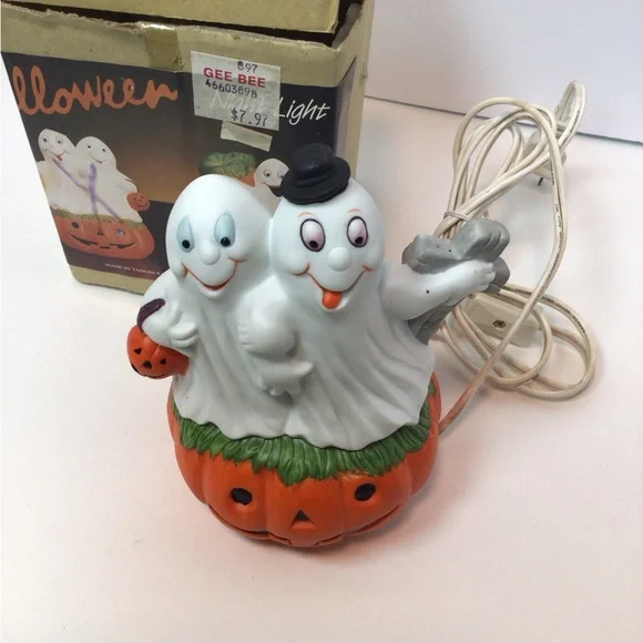 Vintage Halloween Ghost Lamp with Pumpkin Base, with original box