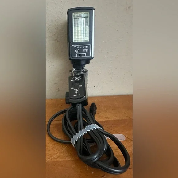 Vivitar 252 Auto Camera Flash w/SL-2 Flash Light Slave Remote Trigger & AC Power