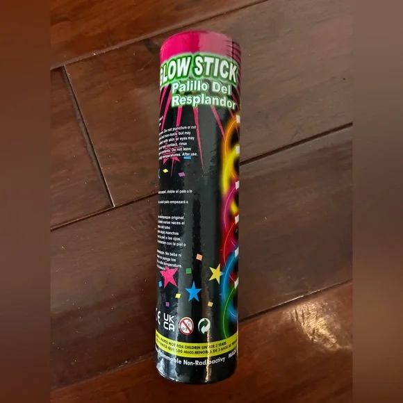Glow Stick Party Lights 100 pcs.Multicolor. Perfect for parties and Halloween!