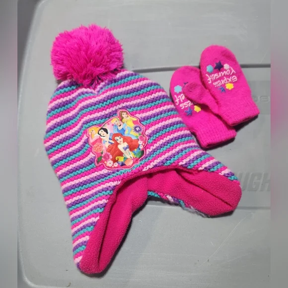 Disney princess snow hat and mittens set