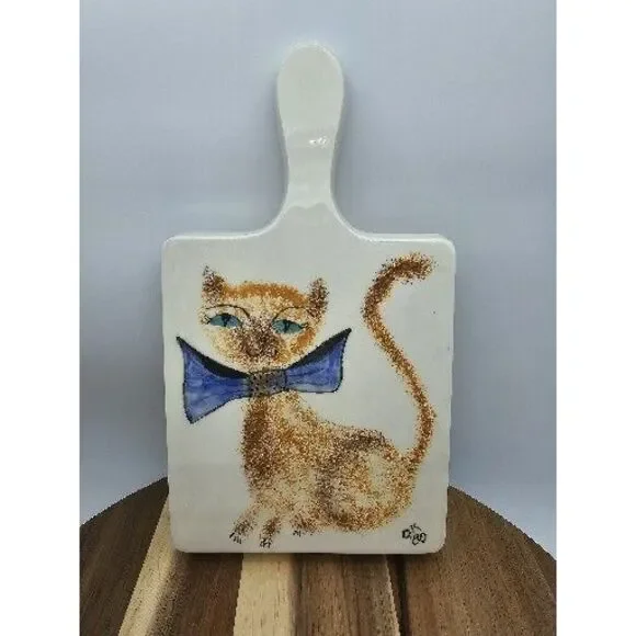 Vintage Handpainted Signed Cat In‎ Bow Tie Ceramic Bread Board Trivet