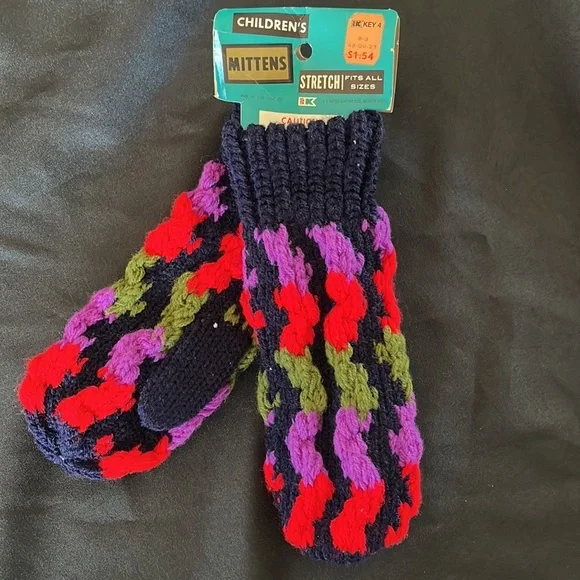 Vintage 70s Kids Knit Mittens~NWT~SS Kresge~Multicolor~MCM Winter