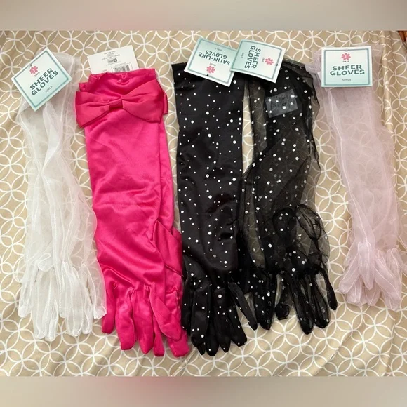 Girls dress up gloves, assorted styles. NWT!