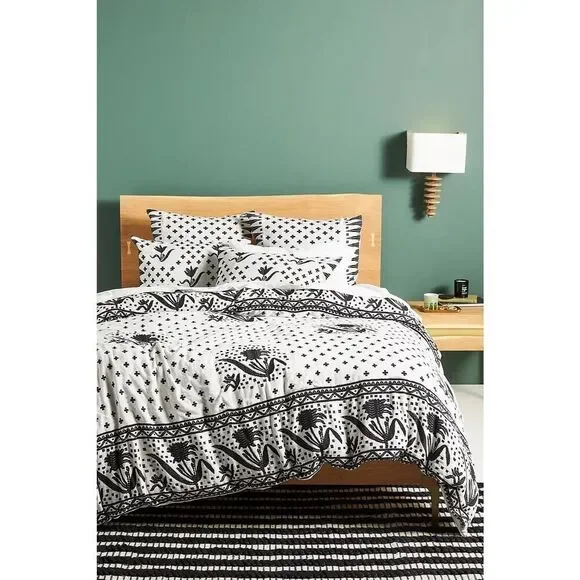 Anthropologie Jacquard-Woven Jeanette Duvet Cover King Size New in Package