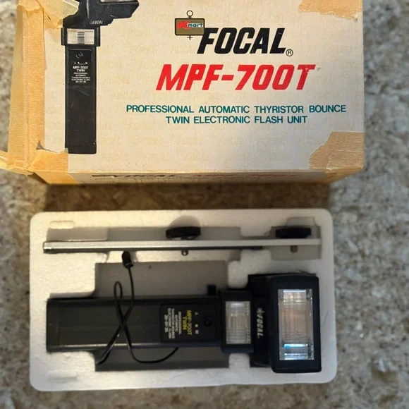Vintage Original Packaging MPF-700T Black Twin Electronic Flash Unit