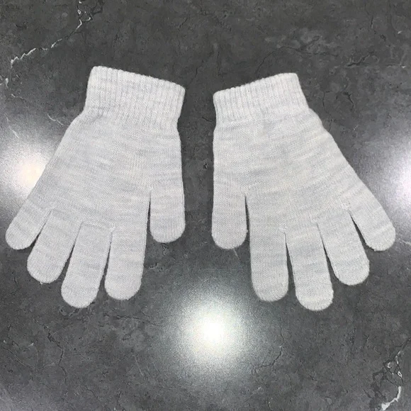 5/$8 or $5 ea Grey Gloves