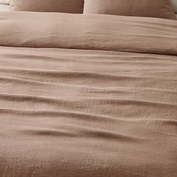 Signature TENCEL™ Linen King Duvet Cover,Color Mulberry,Retail Price $249.00 USD