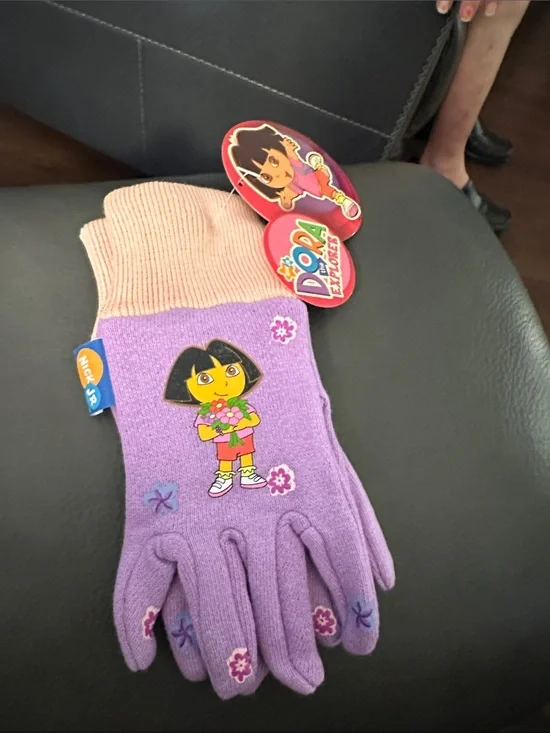 Kids Dora the Explorer Purple Gloves - Nick Jr
