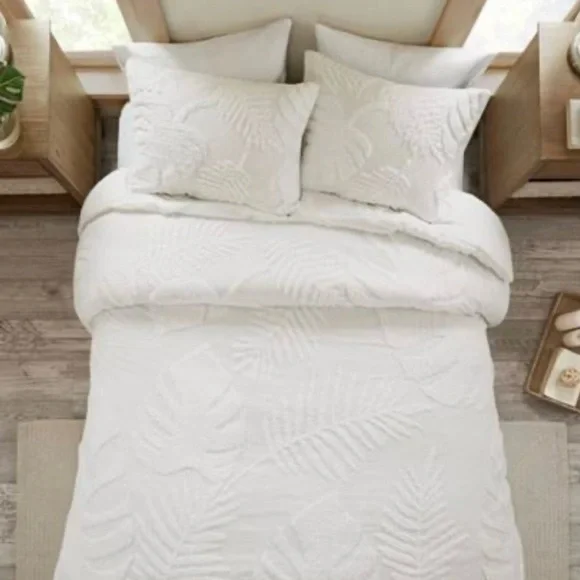 Madison Park Ceiba Tufted Cotton Chenille Duvet Cover Set Queen