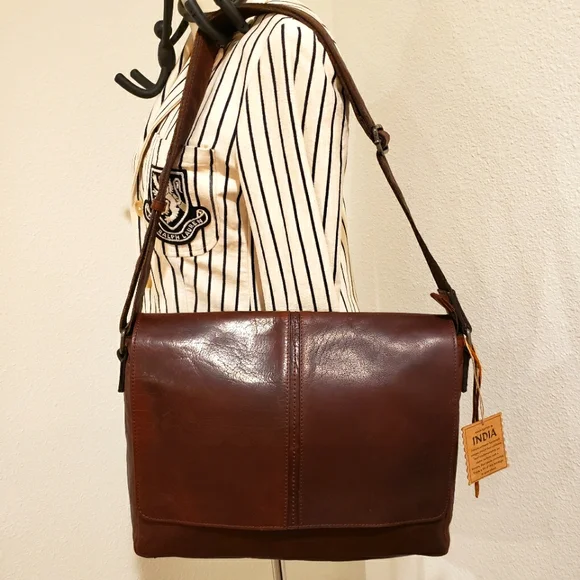 Genuine Leather Handcrafted Brown Crossbody Messenger Bag--NWT