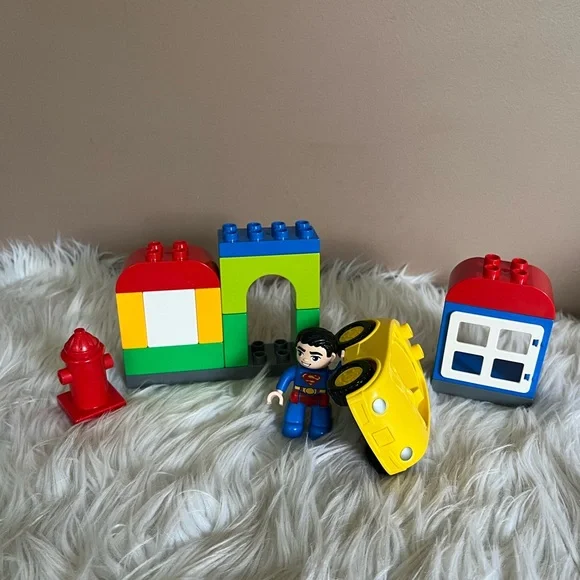 {Lego Duplo} Superman Rescue Lego Set