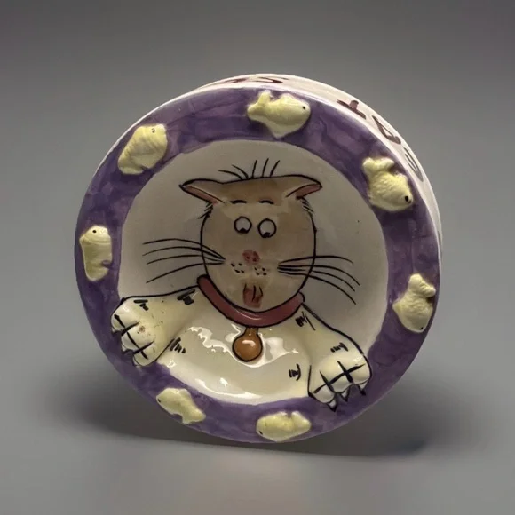 Vintage 1995 “ Eat Sleep” 3D Ceramic Pet’s Serving Bowl. Excellent Condition