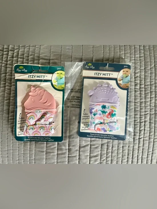 Itzy Ritzy baby Mitts - Pink and Lavender Silicone Teether Set