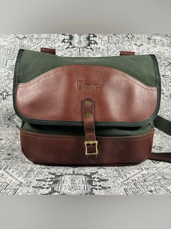 RARE! Vintage Orvis Company Canvas and Leather Messenger Bag