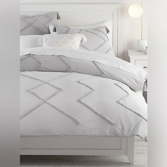 Pottery Barn Teen Ashlyn‎ Tufted Duvet Cover - Soft Gray