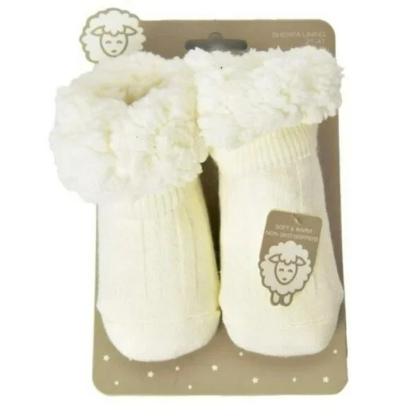 NWT 2T-4T Adrianne Vittadini Sherpa Lined Booties