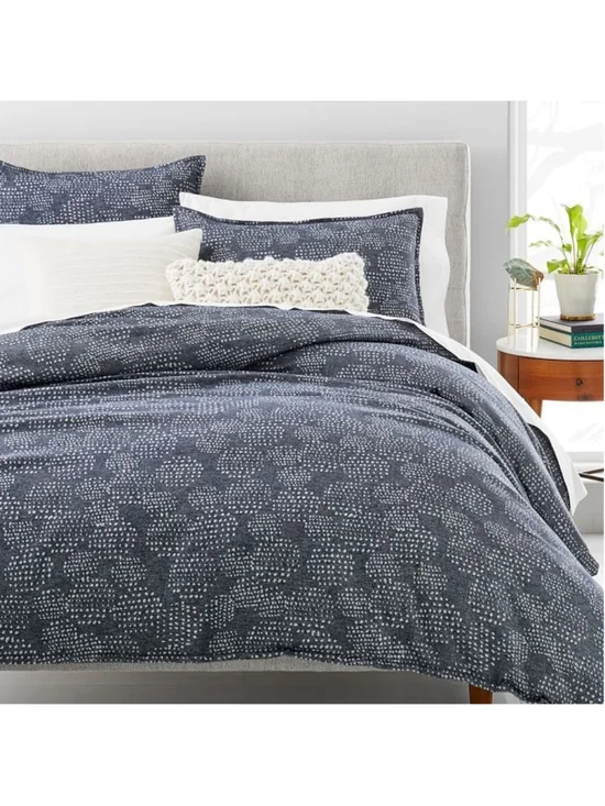 West Elm Organic Cotton Dotty Jacquard Brushed Shams (2)