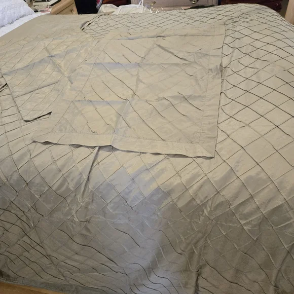 Elegant King Duvet Set – Sateen Finish with Diamond Stitching, Taupe