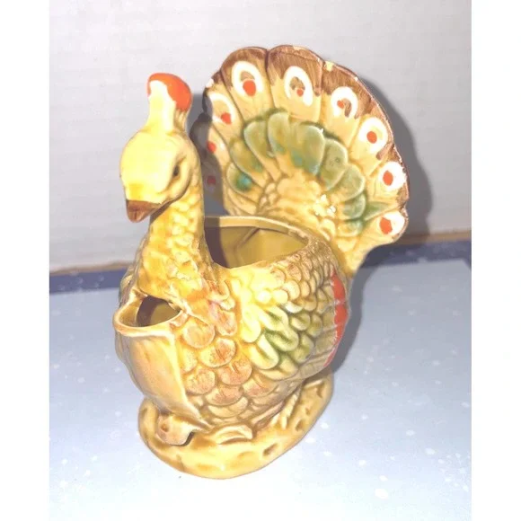 Enesco 9802 Peacock Creamer - see description for Details