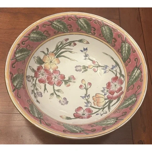 Antique Chinese Oriental Famille Rose‎ Ceramic Pink Floral Decorative Bowl