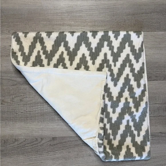 West Elm Embroidered Pillow Cover 20x20 Wood Button Sage Green Ivory cream EXC
