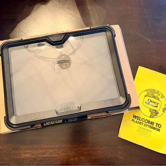 OtterBox Samsung Galaxy Tab Defender Series Case Black NWT
