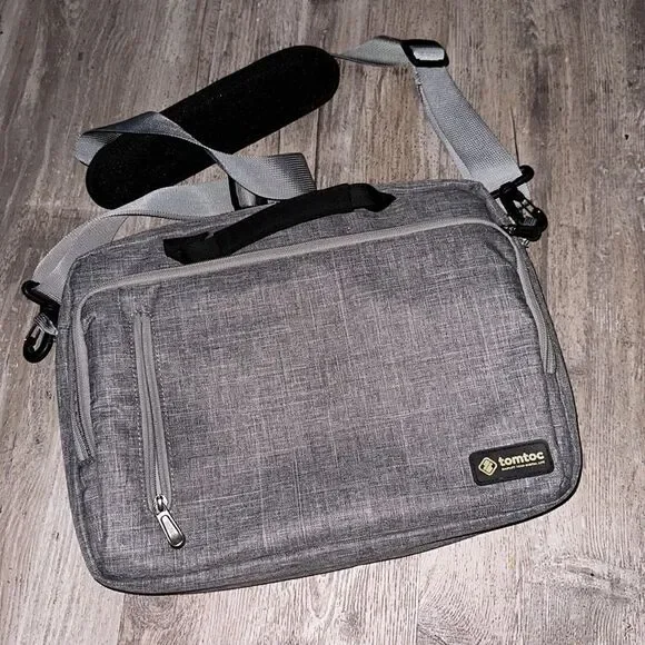 defender-a50 Laptop Briefcase For 14