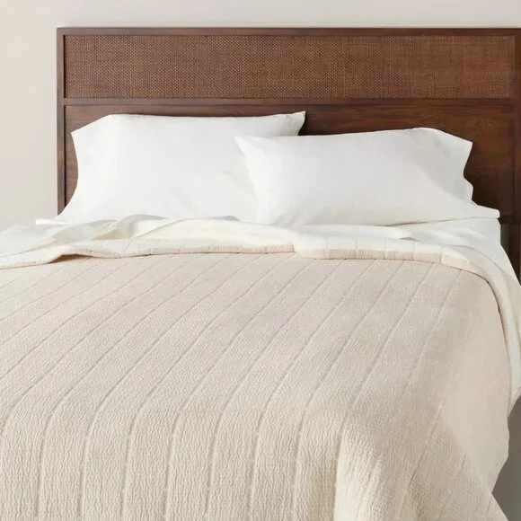 Hearth & Hand Textured Grid Design Beige & Cream Queen Coverlet 88