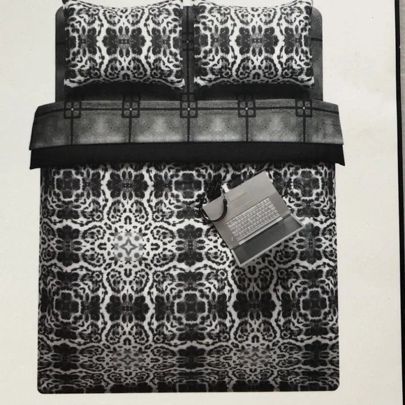 Marc Ecko TWIN Duvet Cover Set Wrinkle Free Black White Print y2K