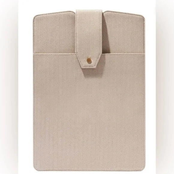 NWT, Lindsay Albanese, The daily Laptop Clutch