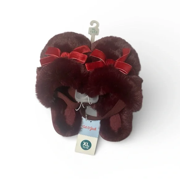 Cat & Jack Girls Adler Plush Scuff Maroon Slippers Size 11/12