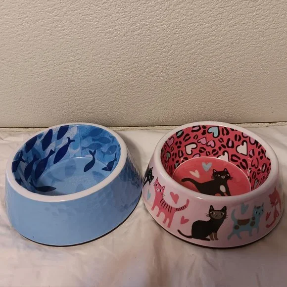 2 Whisker City Whimsical Cats Plastic CAT Melamine Bowls 5 Inch. 12 fl. Oz.