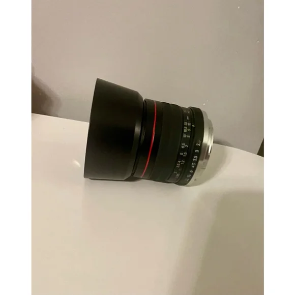 DSLR Camera Lens Black 3-33 ft .08-10 m unbranded
