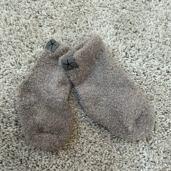BAREFOOT DREAMS Cozy Chic Socks | Stone | OS Baby