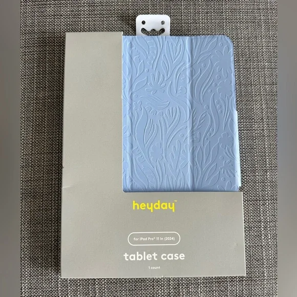 ✨NWT✨ Heyday | Peri-blue Debossed Tablet Case for iPad Pro 11
